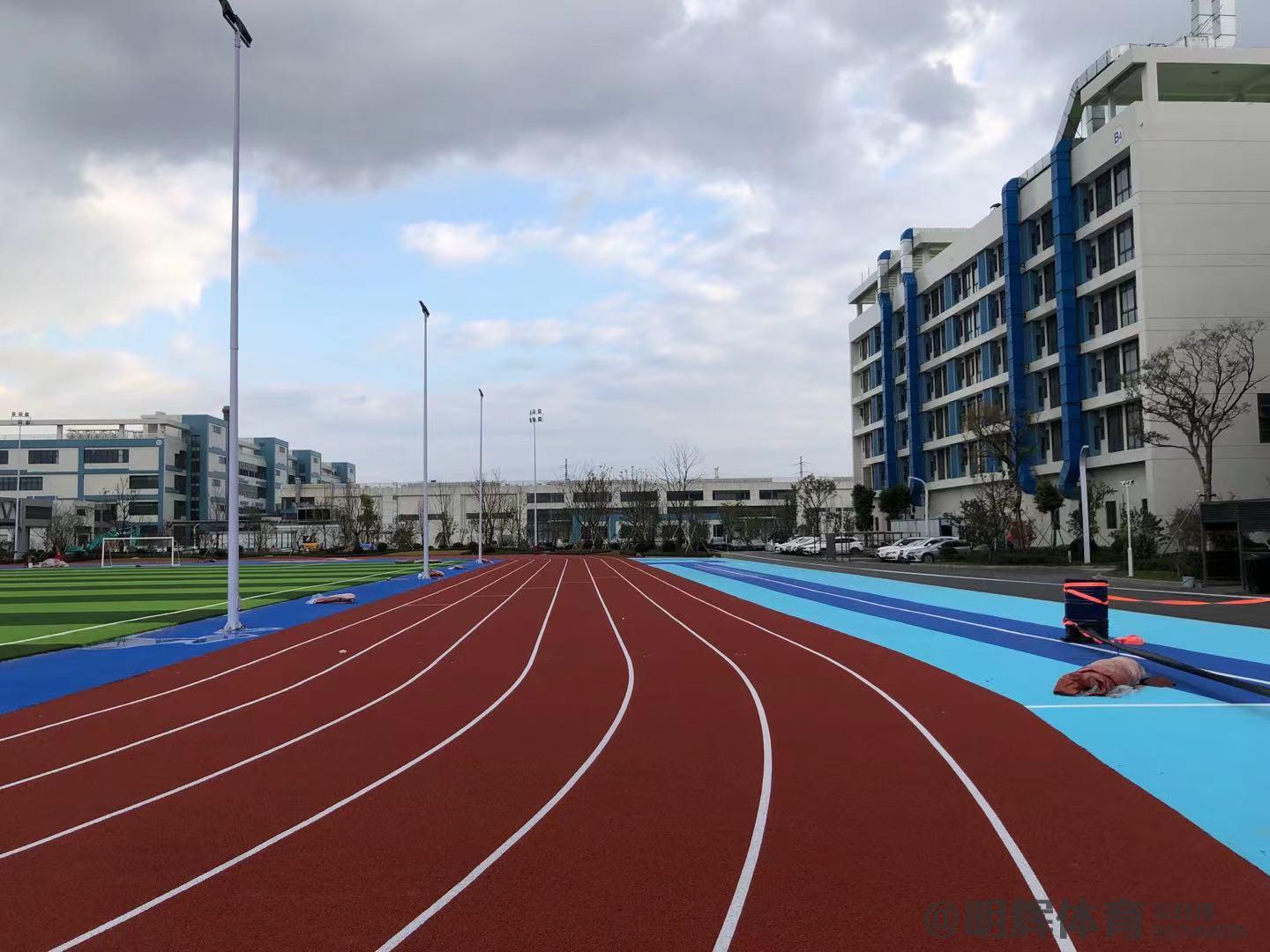 泉州透气型塑胶跑道的价格是多少